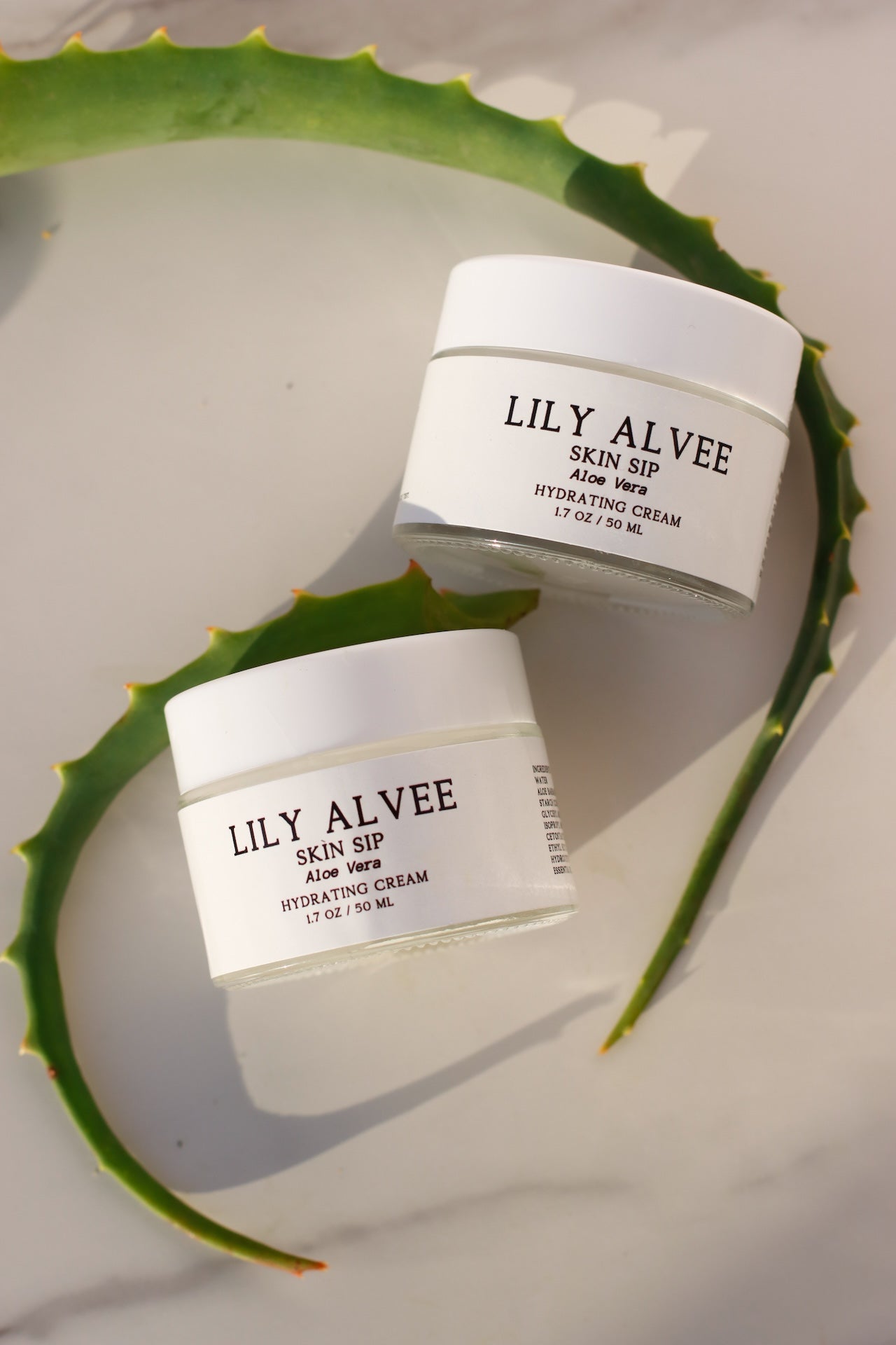 Lily Alvee Skin Sip Alovera Cream